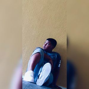 Meet your Posher, Carlos m.